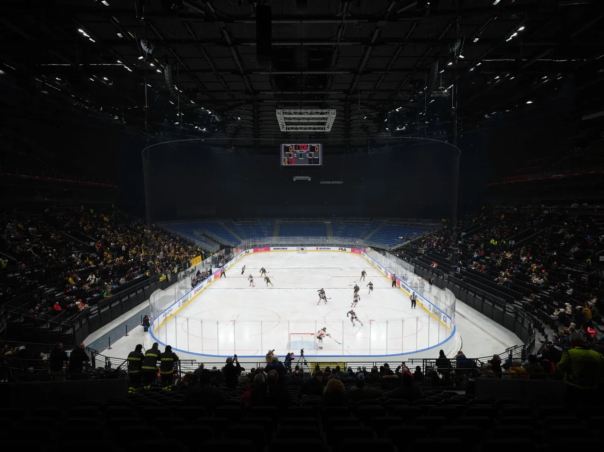 Eishockeymatch Arena Milano